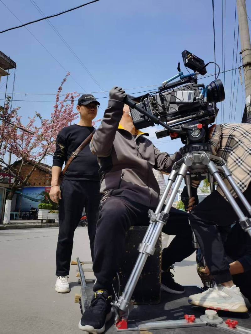 青秀区广告片拍摄：快消品牌爆款之选，网感内容适配社媒传播！
